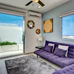 Penthouse Skyline 2Br 2Bathr & Balconies