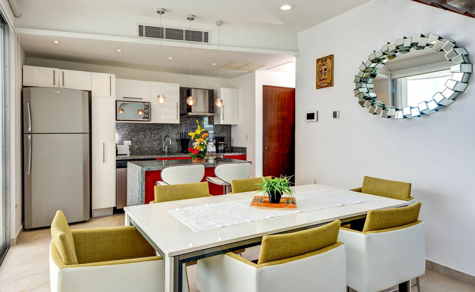 Penthouse Skyline 2br 2bathr & Balconies Apartamento Playa del Carmen