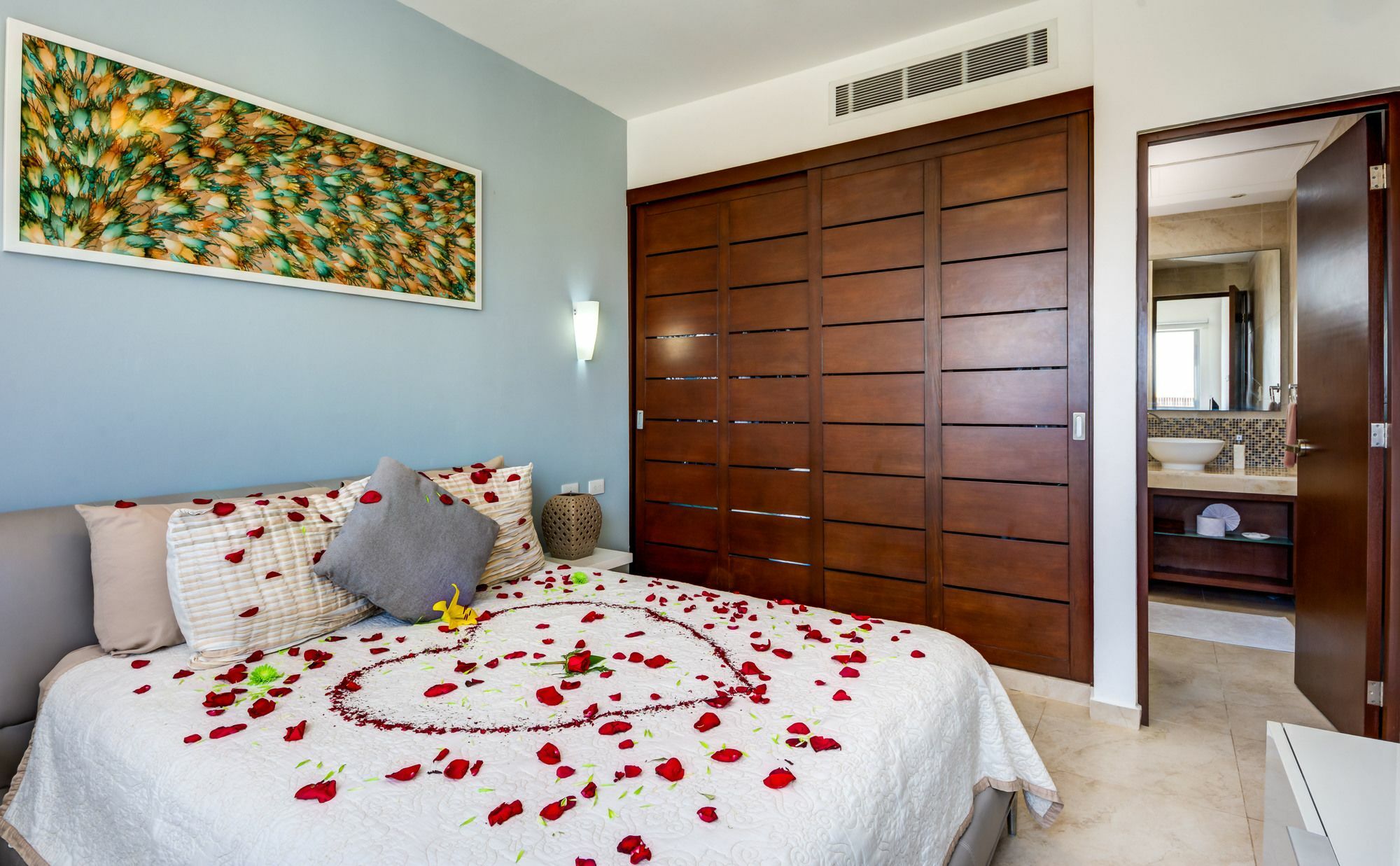 Penthouse Skyline 2br 2bathr & Balconies Playa del Carmen