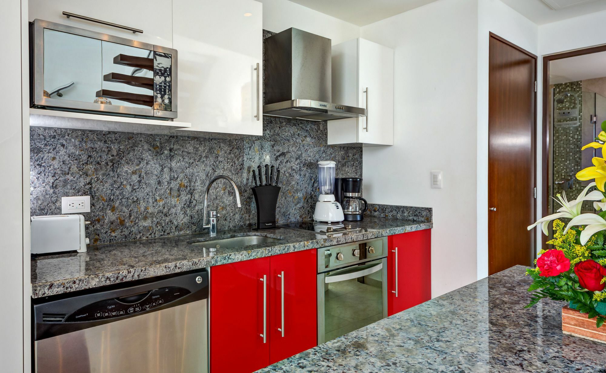 Penthouse Skyline 2br 2bathr & Balconies